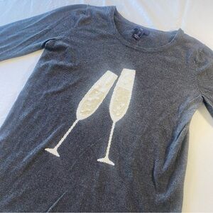 GAP Crewneck Cotton Sweater with a champagne flute graphic Size Adult Small